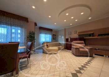 Four-room apartment via gaetano amatruda, 38, Foggia - photo 11
