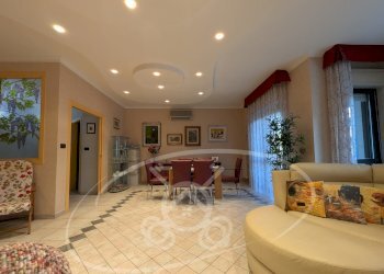 Four-room apartment via gaetano amatruda, 38, Foggia - photo 18