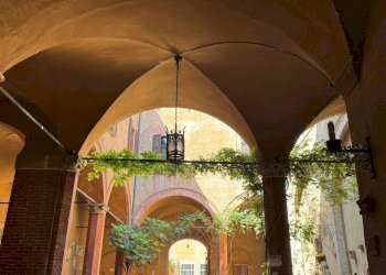 Interno palazzo - Appartamento Via Cesare Battisti, Bologna (zona Centro Storico) - foto 26
