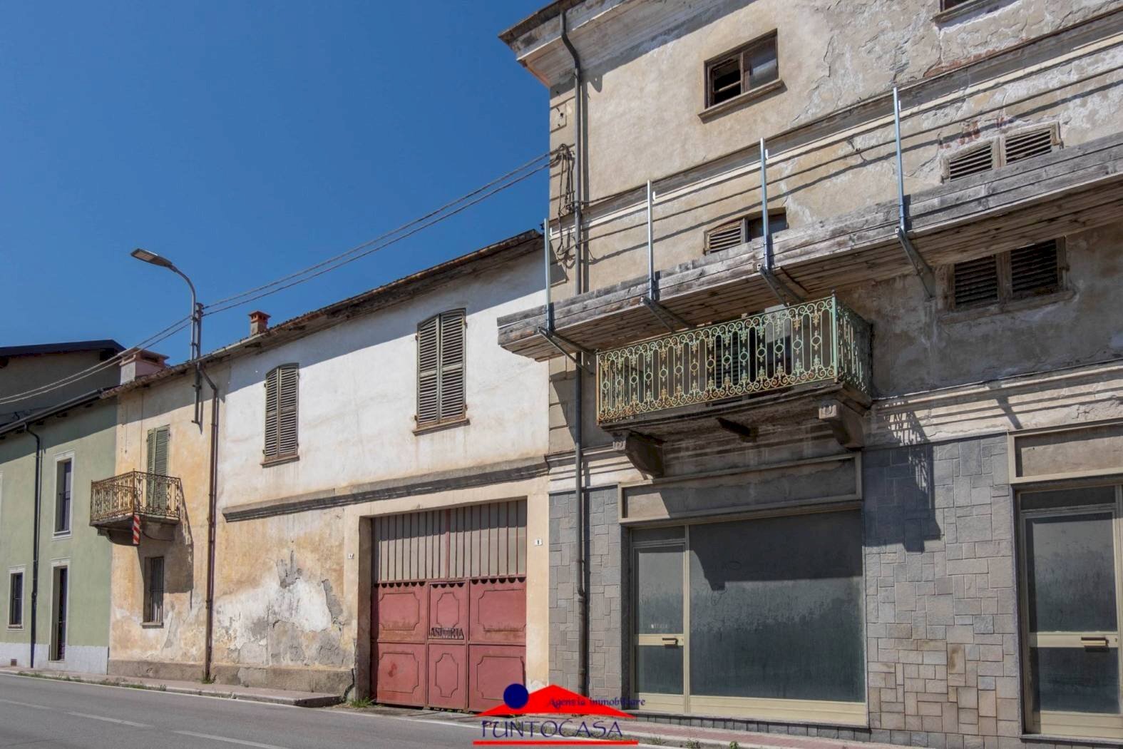 Stable - Palace Via Giacomo Matteotti, 8, Caraglio - photo 3