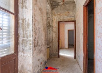 Stable - Palace Via Giacomo Matteotti, 8, Caraglio - photo 13
