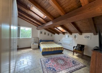 CAMERA DA LETTO - Appartamento in Villa via Montebello, San Lazzaro di Savena - foto 25