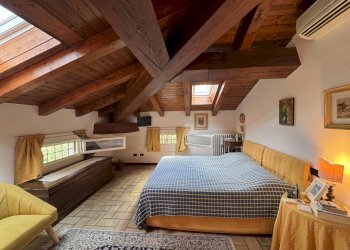 CAMERA DA LETTO - Appartamento in Villa via Montebello, San Lazzaro di Savena - foto 27