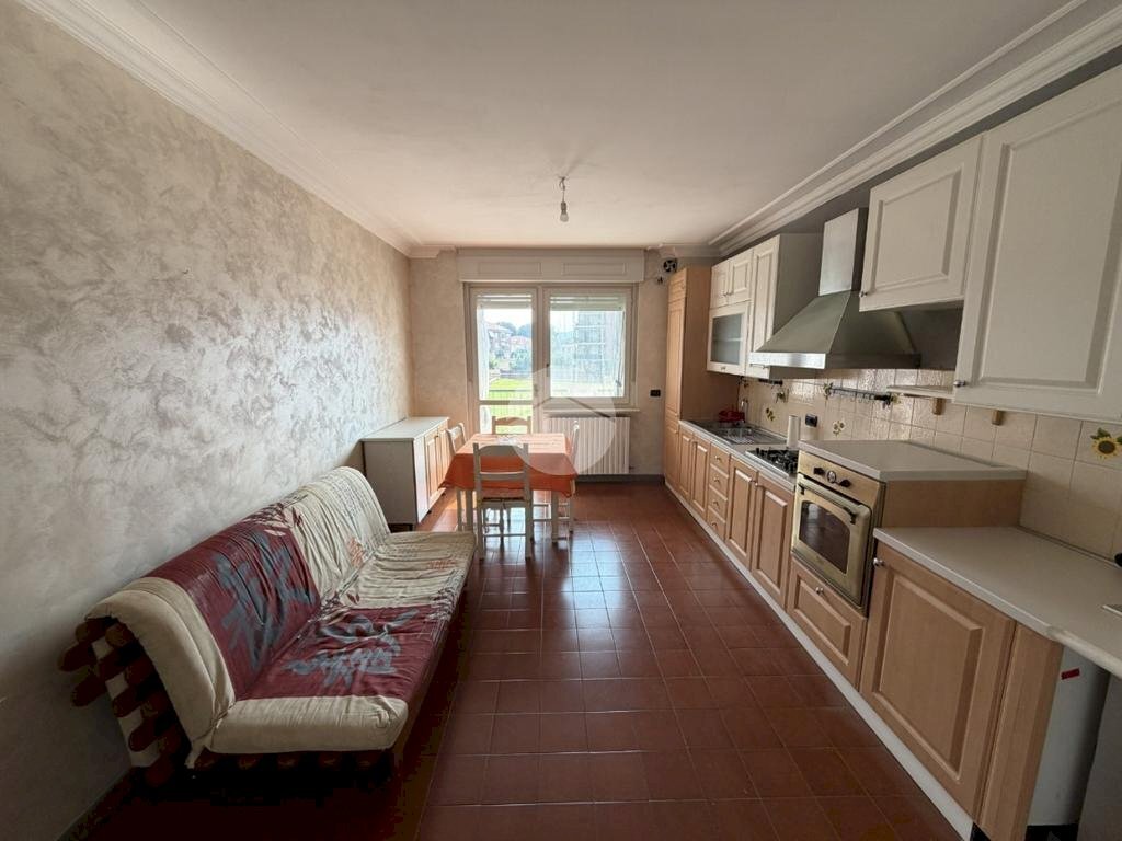 Two-room apartment Strada Della Magra, Torino (neighborhood Barca) - photo 1