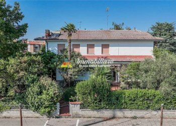 Villa VIA BENTINI 5, Malalbergo - photo 1