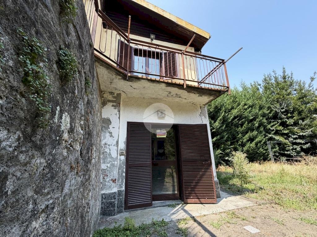 Semi-detached house Via del forno, Ivrea - photo 2