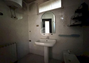 Semi-detached house Via del forno, Ivrea - photo 10
