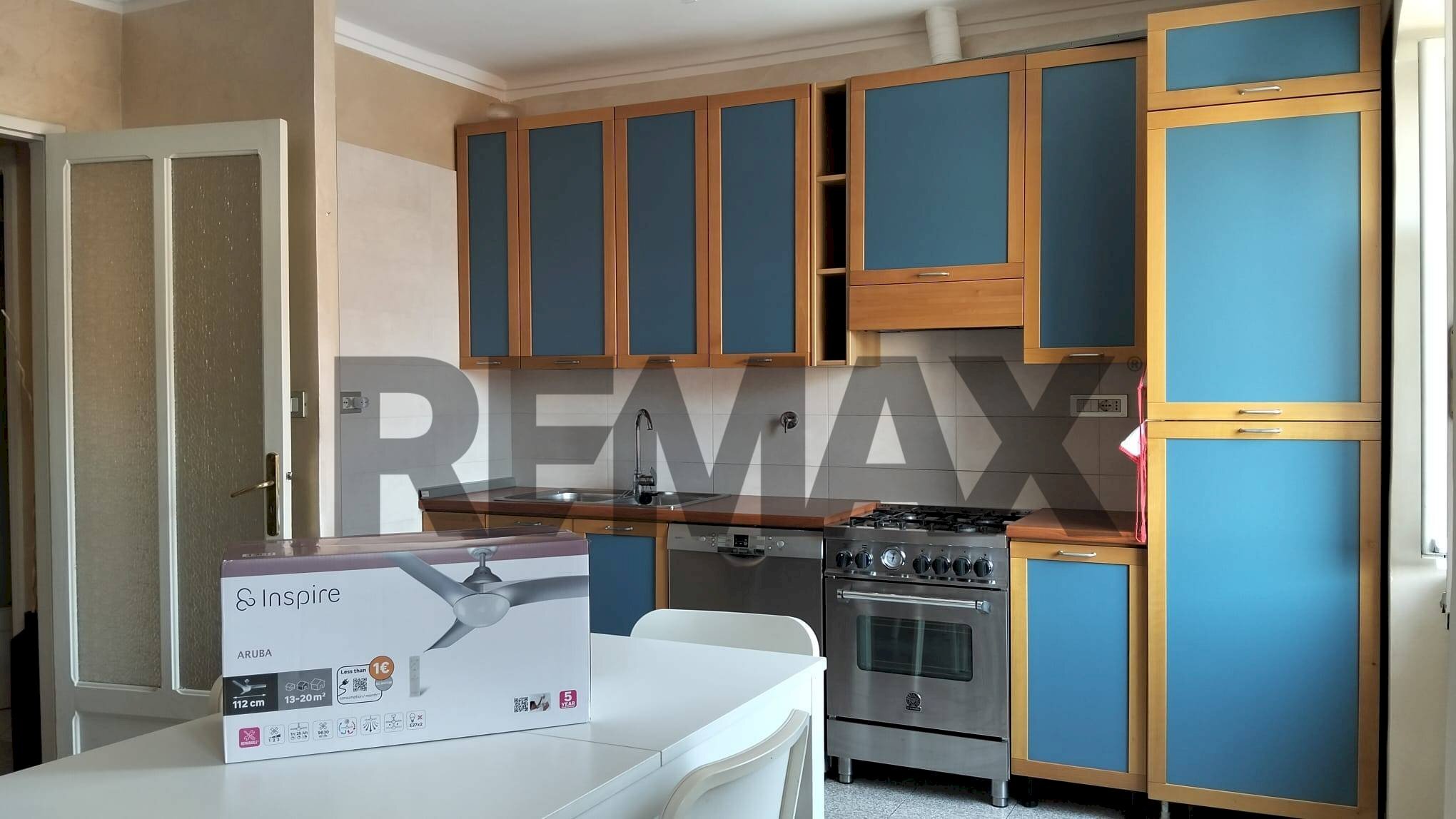 Three-room apartment Via Madama Cristina, 20
San Salvario, Torino (neighborhood San Salvario) - photo 3