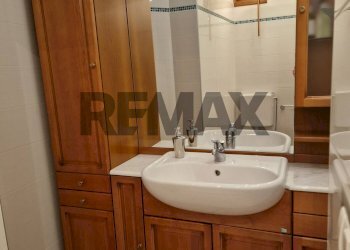 Three-room apartment Via Madama Cristina, 20
San Salvario, Torino (neighborhood San Salvario) - photo 47