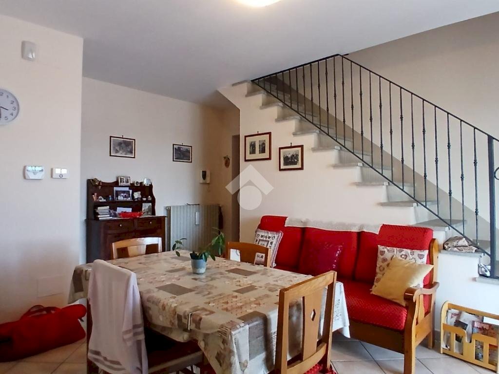 Four-room apartment Via martiri della liberta', Castagnole Piemonte - photo 1