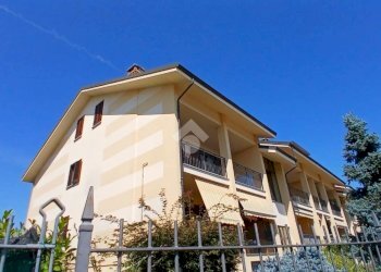 Four-room apartment Via martiri della liberta', Castagnole Piemonte - photo 24