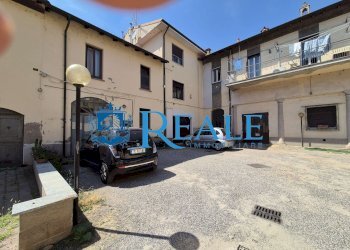Two-room apartment Casorezzo - photo 1