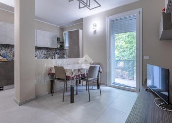 Two-room apartment Via Cascinette, Ivrea - photo 1