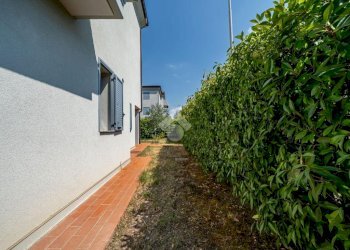 Two-room apartment Via Cavalieri di V. Vento, Quattro Castella - photo 7