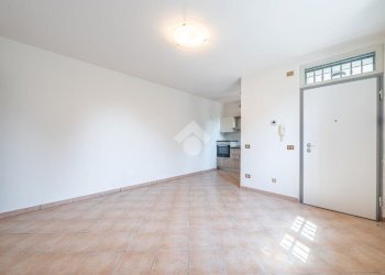 Two-room apartment Via Cavalieri di V. Vento, Quattro Castella - photo 11