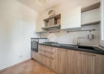 Two-room apartment Via Cavalieri di V. Vento, Quattro Castella - photo 15