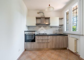 Two-room apartment Via Cavalieri di V. Vento, Quattro Castella - photo 16