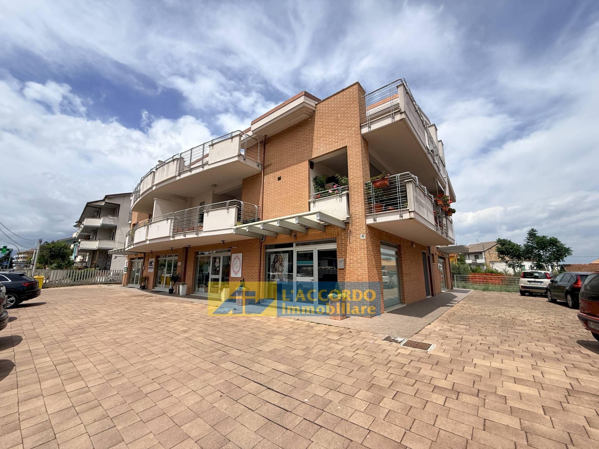 Foto 2 - Commercial Premises Via Aterno
280, Chieti - photo 2