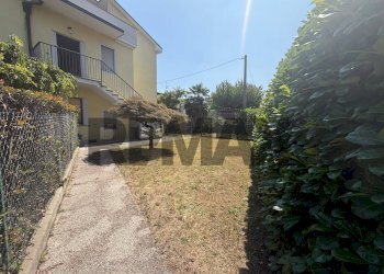 Giardino - Apartment via Mameli
 
2, Arcisate - photo 2