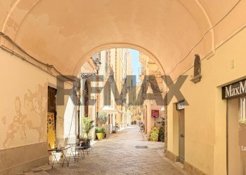 Edificio all\'aperto - Commercial Activity via Torrearsa
18, Trapani - photo 6