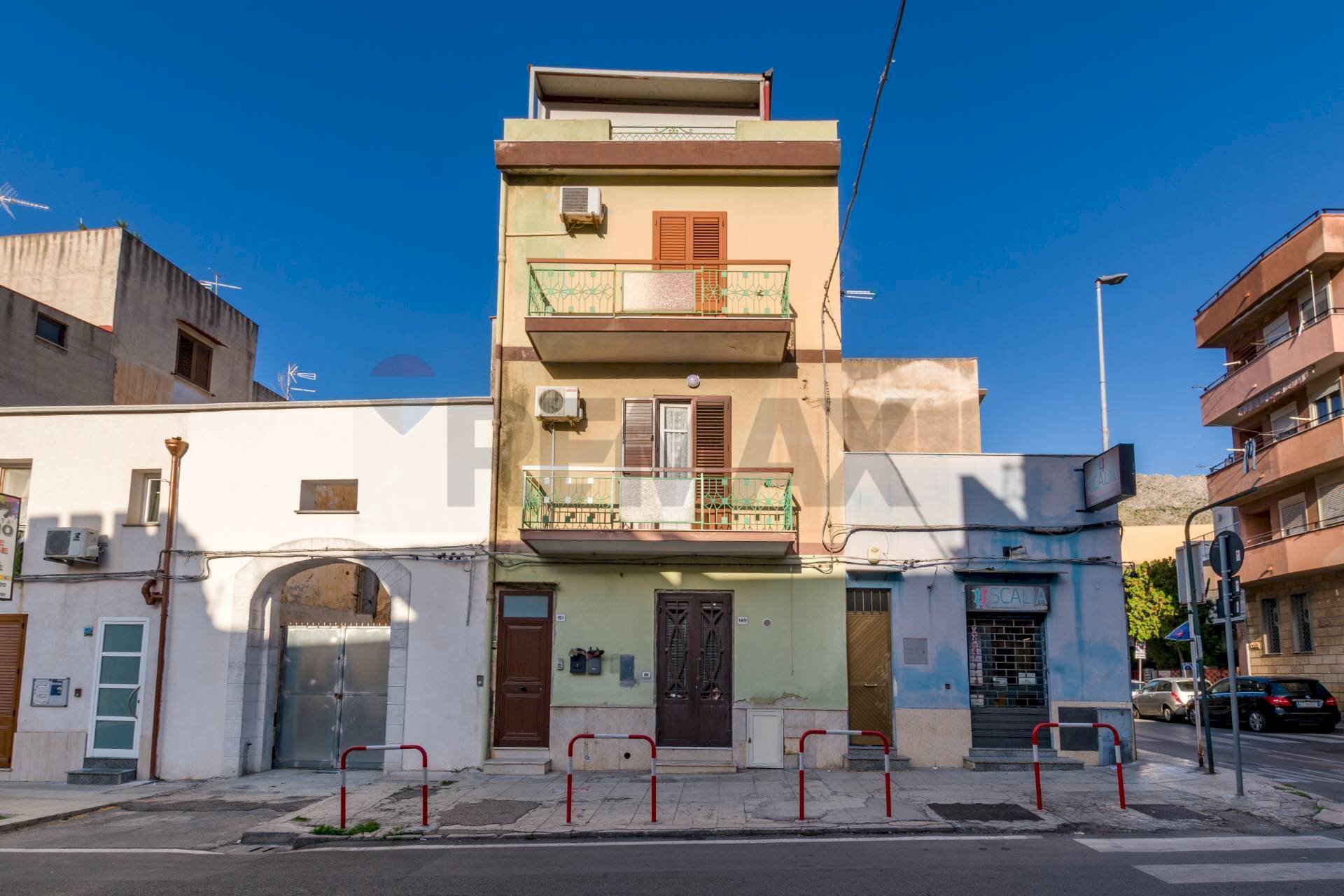 Edificio all\'aperto - Four-room apartment Via Sferracavallo
 
151, Palermo - photo 1