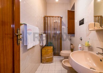 Bagno - Quadrilocale Via Sferracavallo
151, Palermo - foto 16