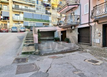 Edificio all\'aperto - Box Corso Umberto I
334, Casalnuovo di Napoli - foto 3