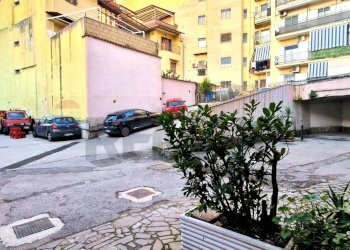 Edificio all\'aperto - Box Corso Umberto I
334, Casalnuovo di Napoli - foto 6