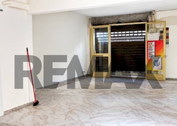 Stanza vuota - Locale Commerciale Viale privato delle nebulose
6, Napoli - foto 3