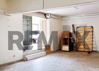 Stanza vuota - Locale Commerciale Viale privato delle nebulose
6, Napoli - foto 7