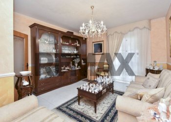Soggiorno - Four-room apartment Via Giglio
 
1B, Aci Catena - photo 4