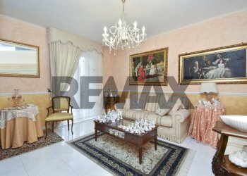 Soggiorno - Four-room apartment Via Giglio
 
1B, Aci Catena - photo 7