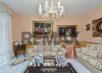 Soggiorno - Four-room apartment Via Giglio
 
1B, Aci Catena - photo 8