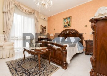 Camera / camera da letto - Four-room apartment Via Giglio
 
1B, Aci Catena - photo 24