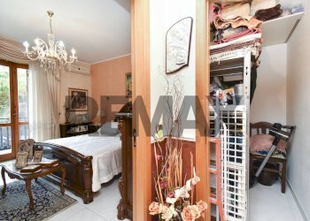 Camera / camera da letto - Four-room apartment Via Giglio
 
1B, Aci Catena - photo 35