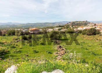 Vista delle montagne - Terreno edificabile Via Biella
74, Paterno - foto 12