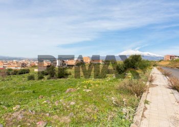 Vista delle montagne - Terreno edificabile Via Biella
74, Paterno - foto 15