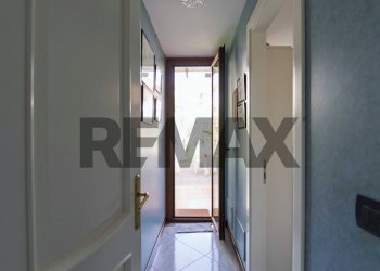 Hall / corridoio - Terraced Villa Via Lecco
 
25, Aci Catena - photo 7