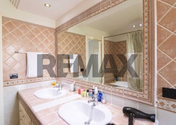 Bagno - Terraced Villa Via Lecco
 
25, Aci Catena - photo 27