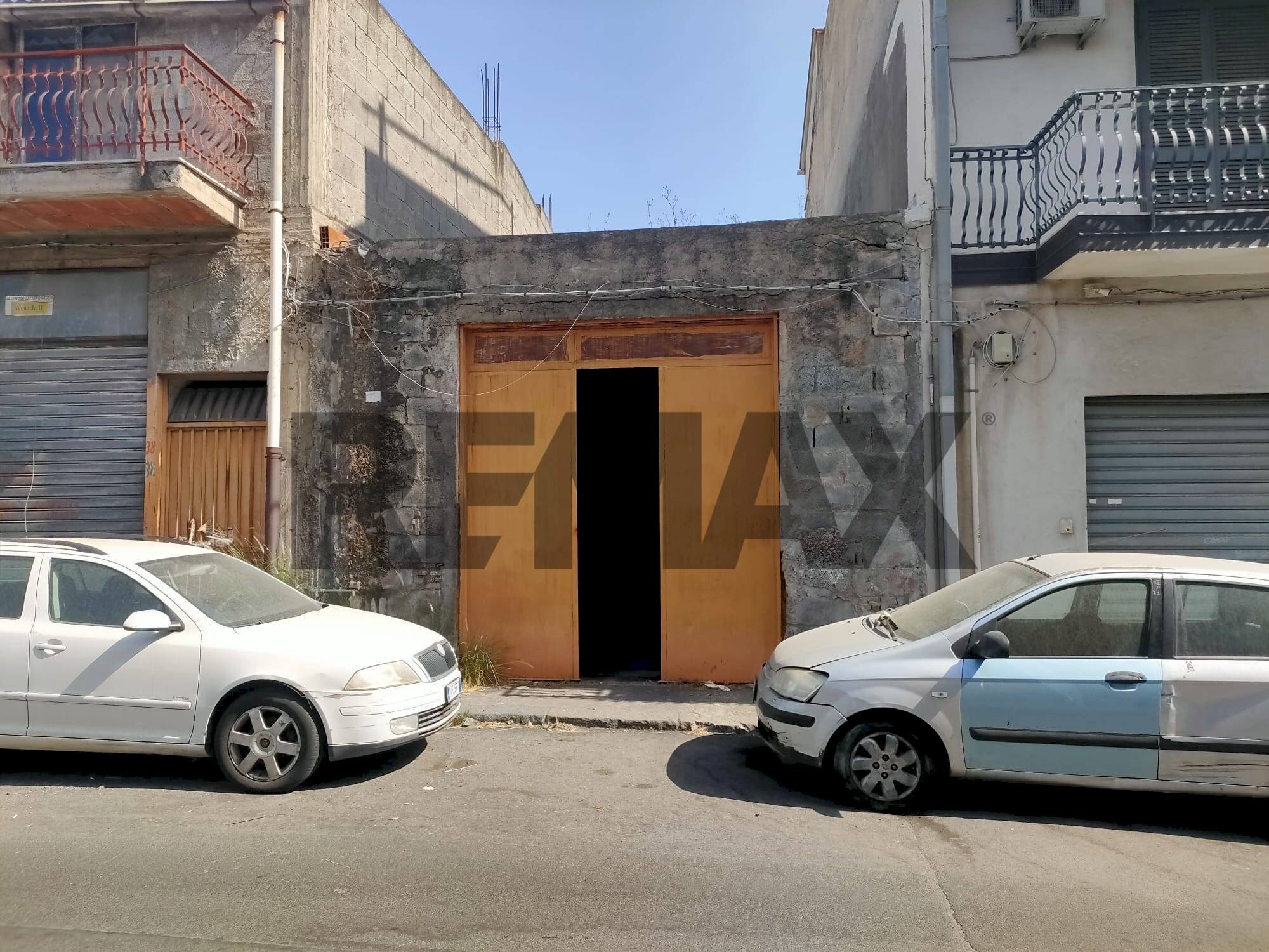 Edificio all\'aperto - Box Via Fiume
36, Catania - foto 2