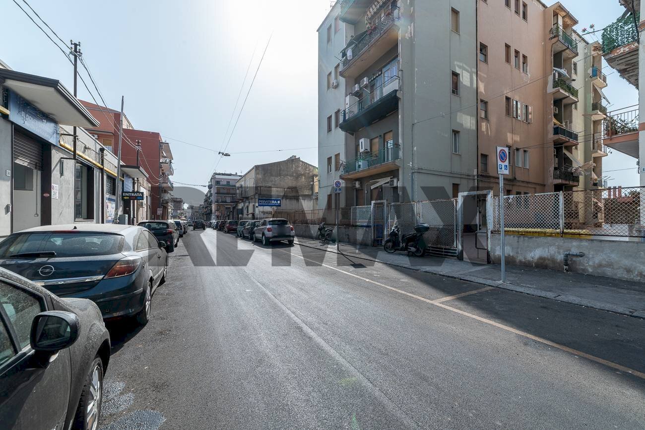 Edificio all\'aperto - Appartamento Via Giuseppe Missori
67, Catania - foto 2