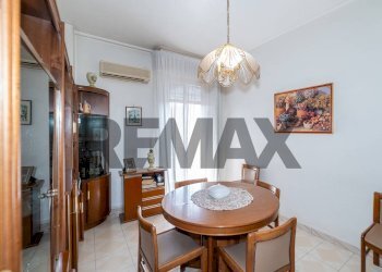Sala da pranzo - Appartamento Via Giuseppe Missori
 
67, Catania - foto 14