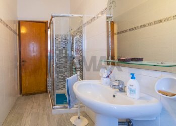 Bagno - Appartamento Via Del Rotolo
 
42, Catania - foto 8