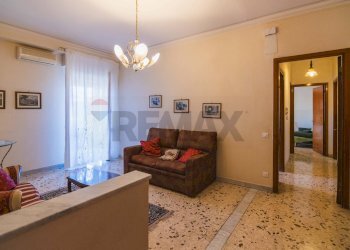 Soggiorno - Appartamento Via Del Rotolo
 
42, Catania - foto 14