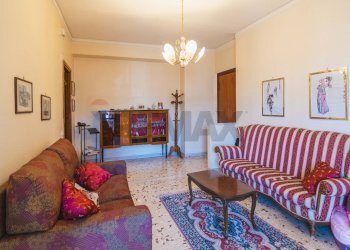Soggiorno - Appartamento Via Del Rotolo
 
42, Catania - foto 15