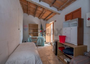 Camera / camera da letto - Villa CONTRADA PIANO EVOLI (Costa Baira SP63)
 
snc, Caltagirone - foto 6