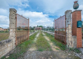 Casa all\'aperto - Villa CONTRADA PIANO EVOLI (Costa Baira SP63)
 
snc, Caltagirone - foto 36