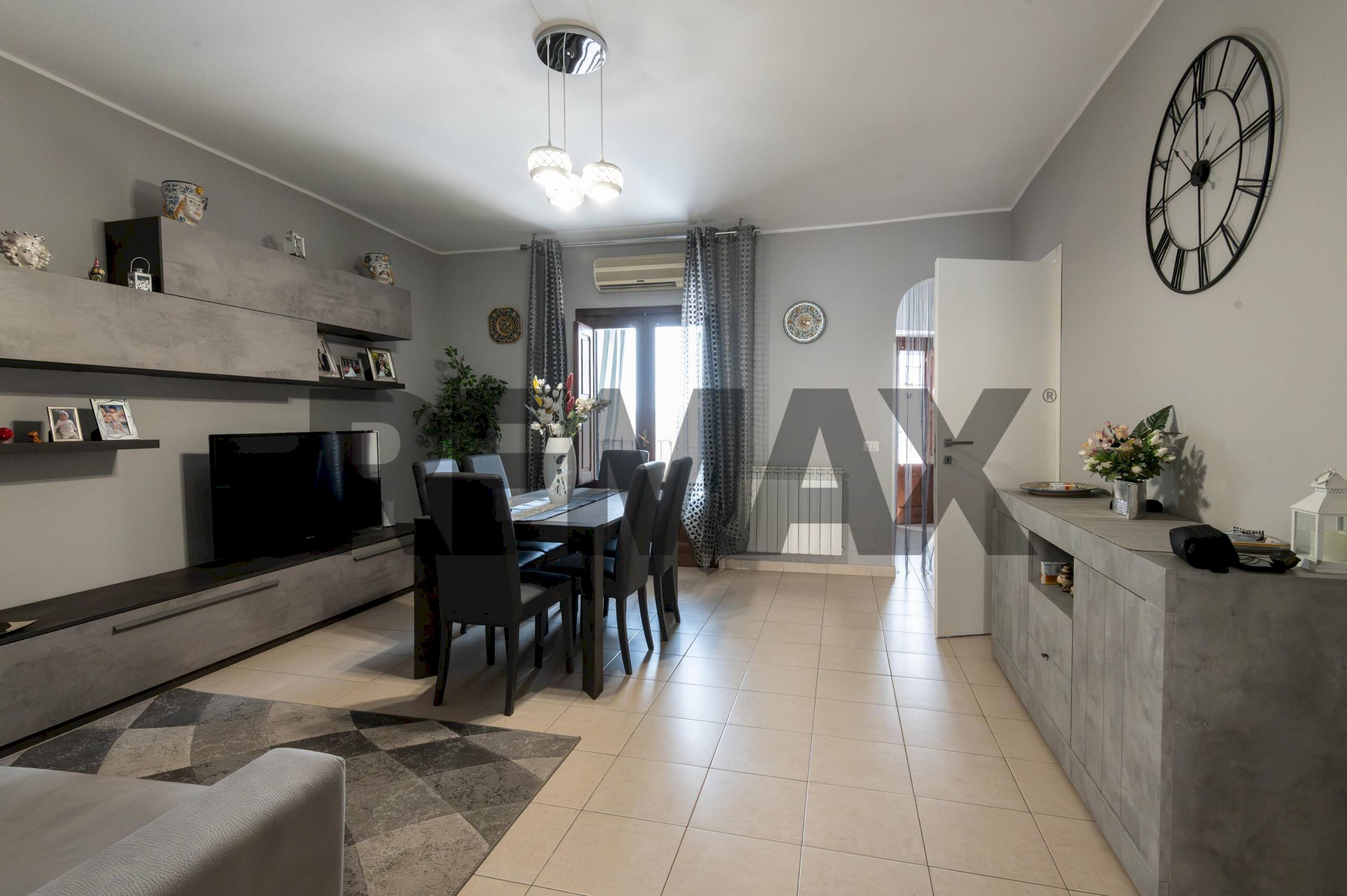 Sala da pranzo - Bilocale Via Madonna Della Stella
 
150, Caltagirone - foto 1