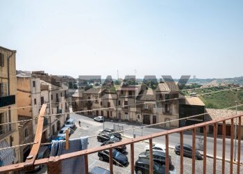 Balcone - Bilocale Via Madonna Della Stella
 
150, Caltagirone - foto 9