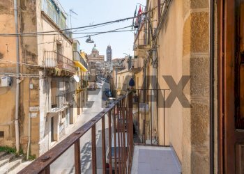 Balcone - Bilocale Via Madonna Della Stella
 
150, Caltagirone - foto 23